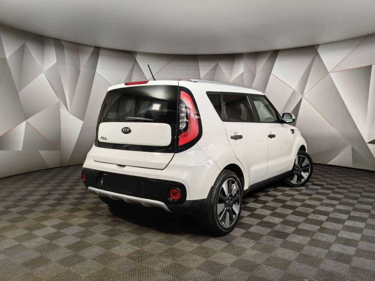 Kia Soul б/у, 2018, Автоматическая. Фото: #1