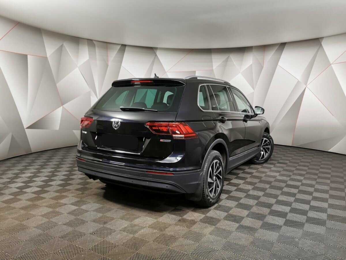 Volkswagen Tiguan б/у, 2018, Роботизированная. Фото: #1