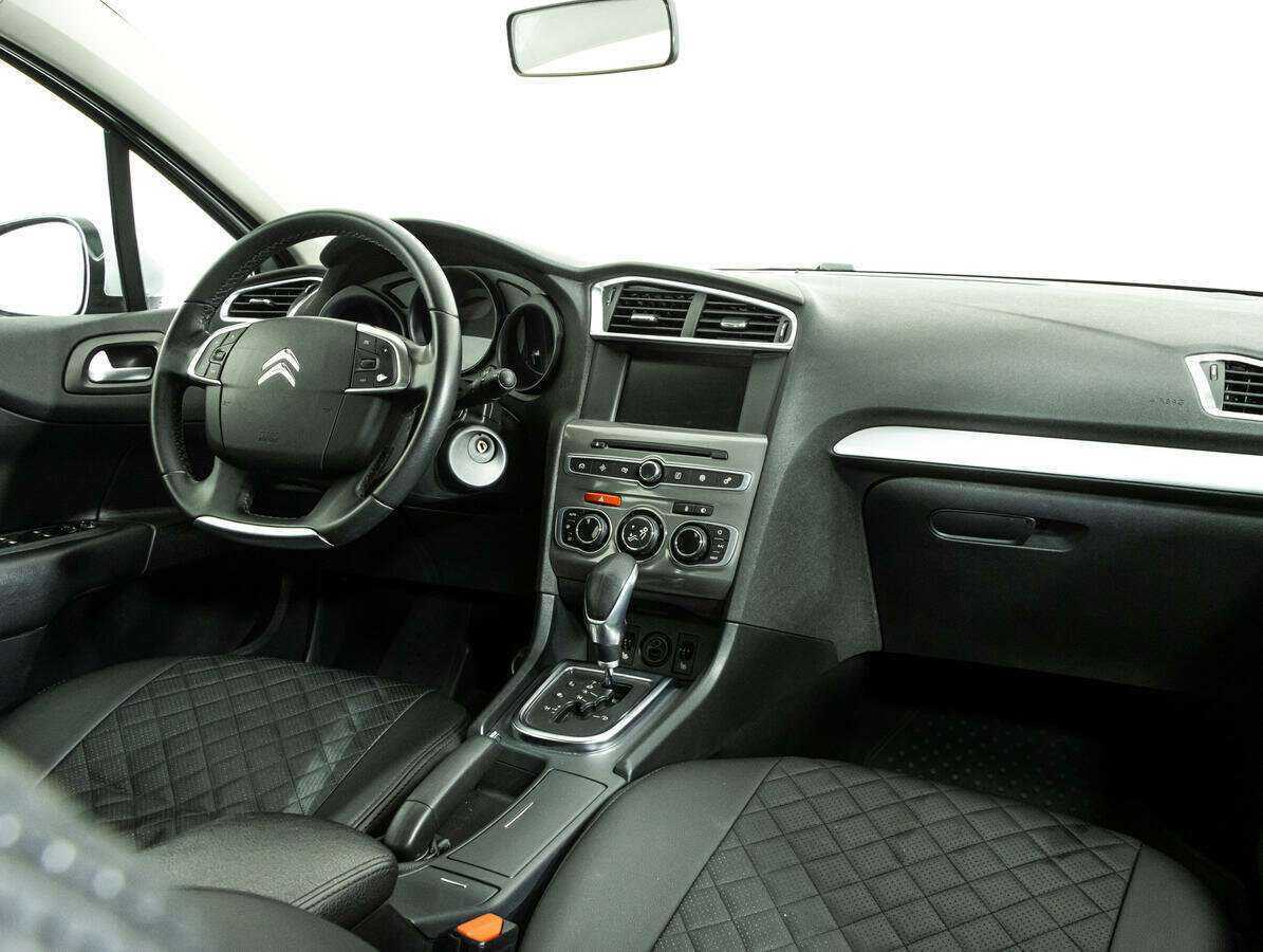 Citroen C4 б/у, 2016, Автоматическая. Фото: #6