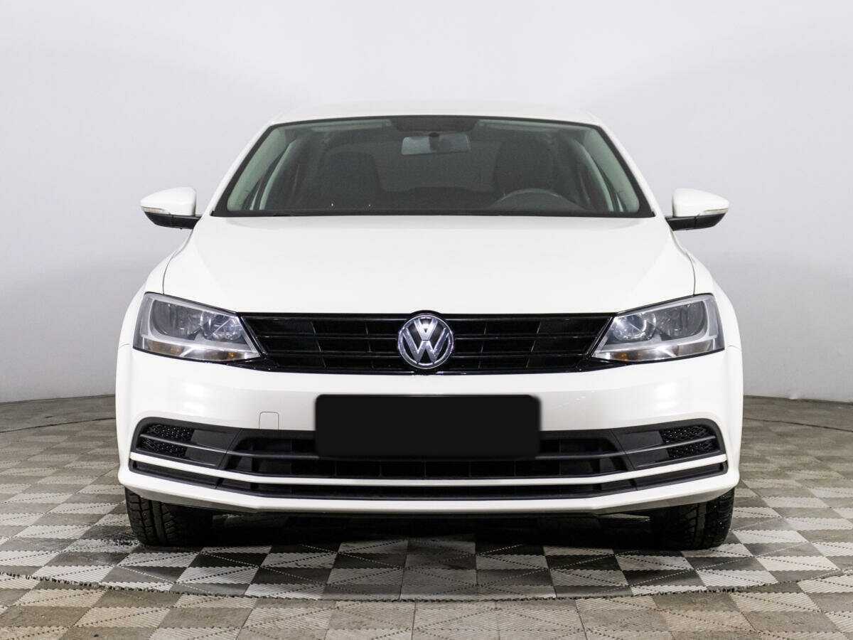 Volkswagen Jetta б/у, 2015, Автоматическая. Фото: #1