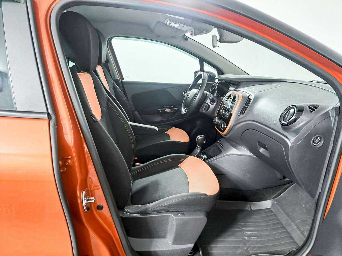 Renault Kaptur б/у, 2016, Автоматическая. Фото: #8