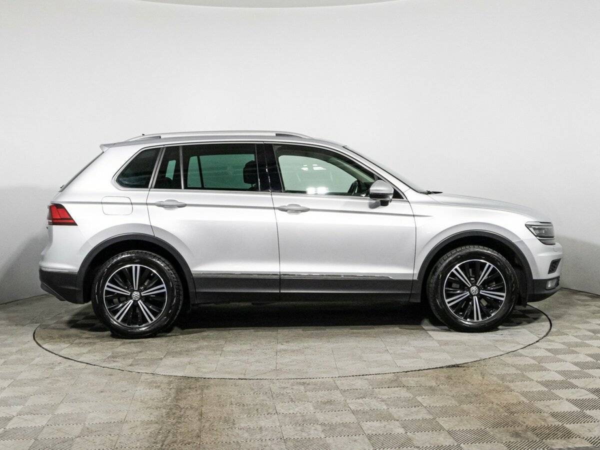 Volkswagen Tiguan б/у, 2018, Роботизированная. Фото: #3