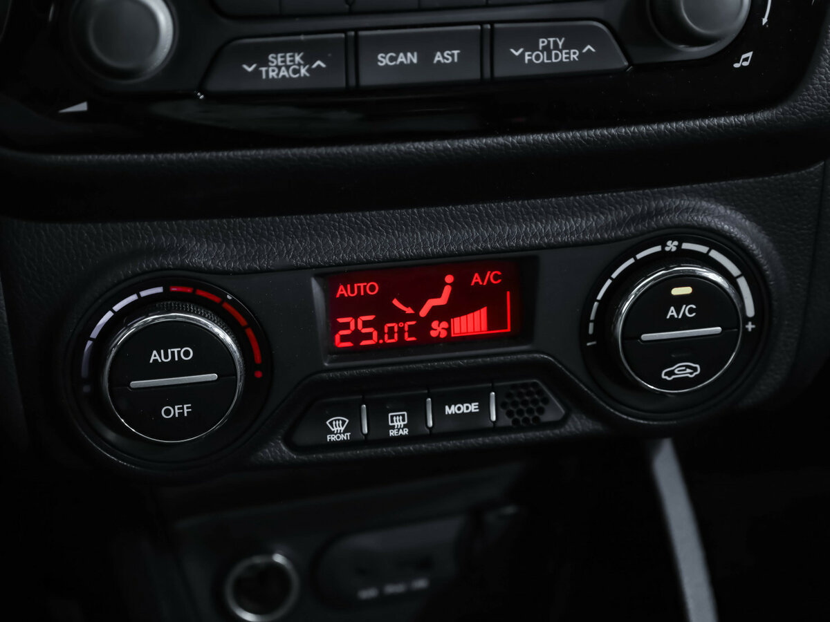 Kia Rio б/у, 2013, Автоматическая. Фото: #11