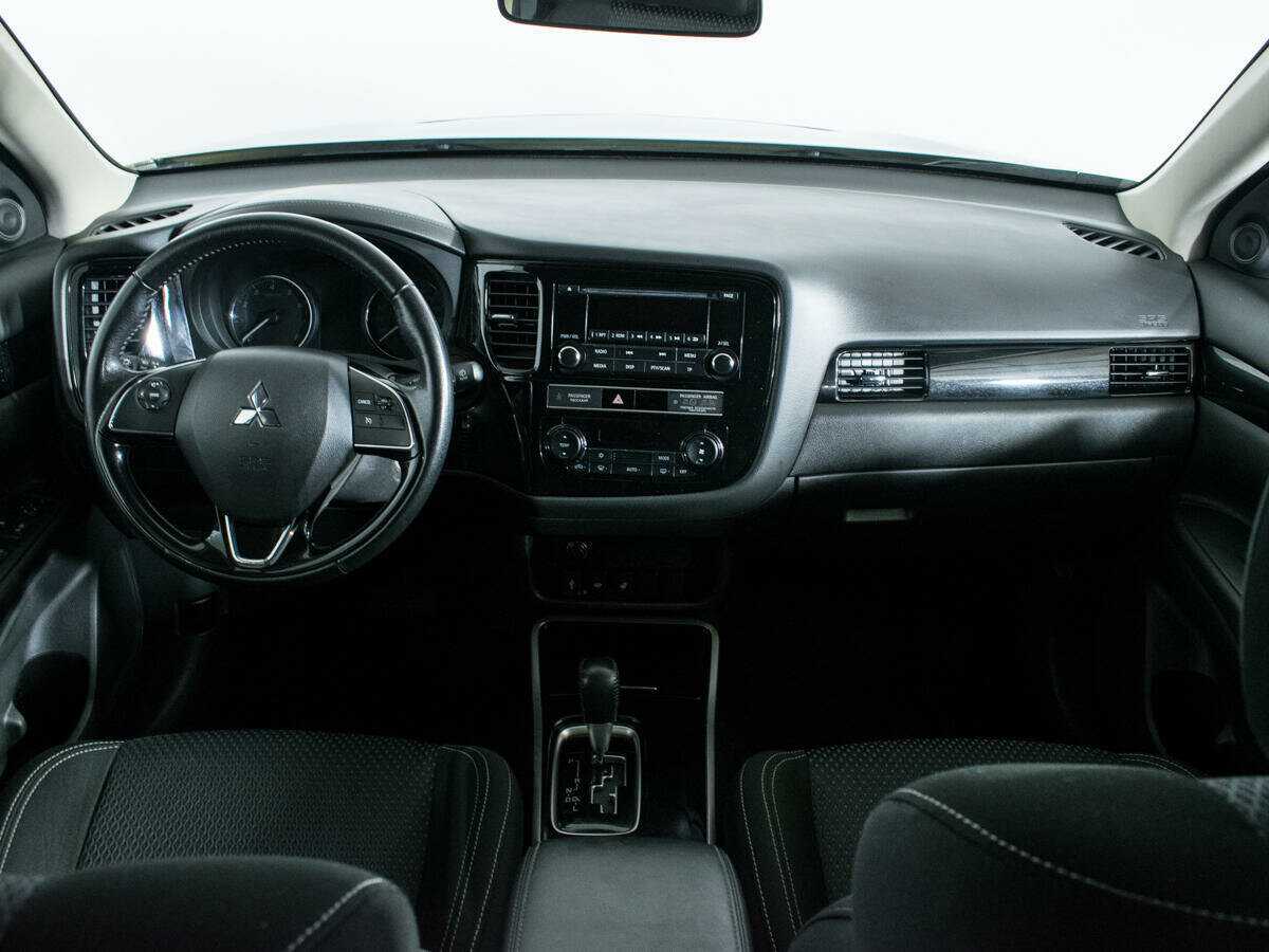Mitsubishi Outlander б/у, 2019, Вариатор. Фото: #11