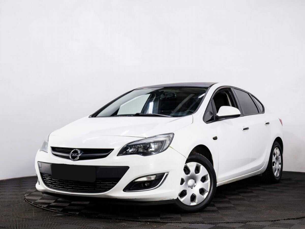 Opel Astra б/у, 2013, Механическая. Фото: #0