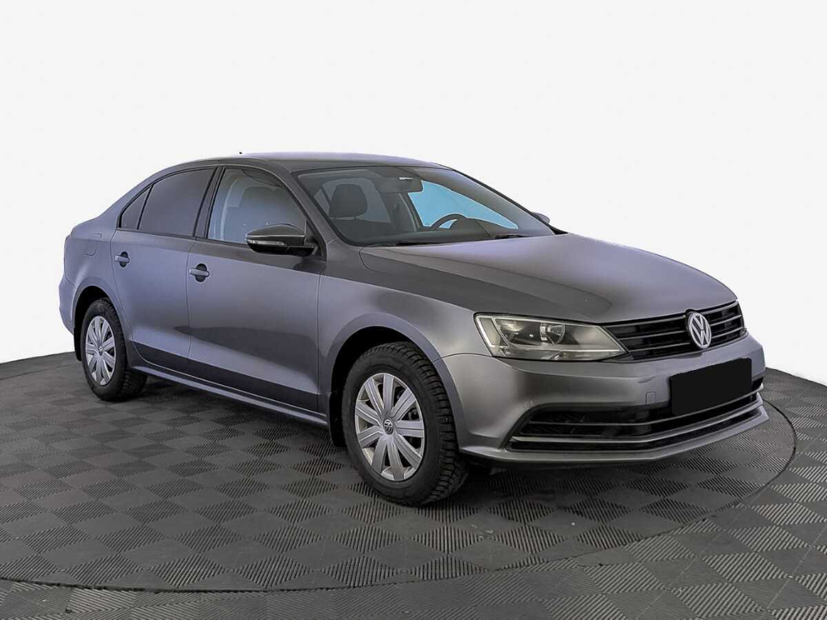 Volkswagen Jetta б/у, 2016, Механическая. Фото: #2