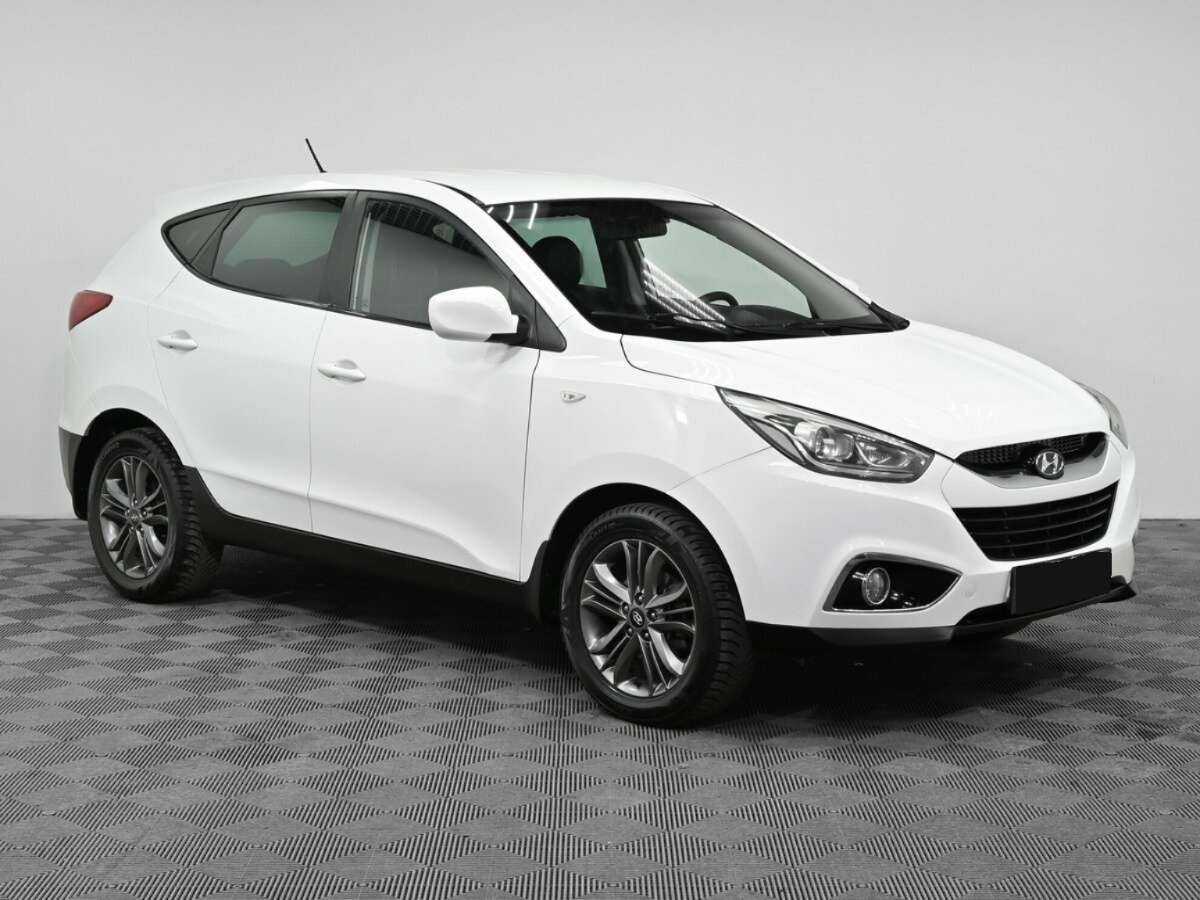 Hyundai ix35 б/у, 2014, Автоматическая. Фото: #2