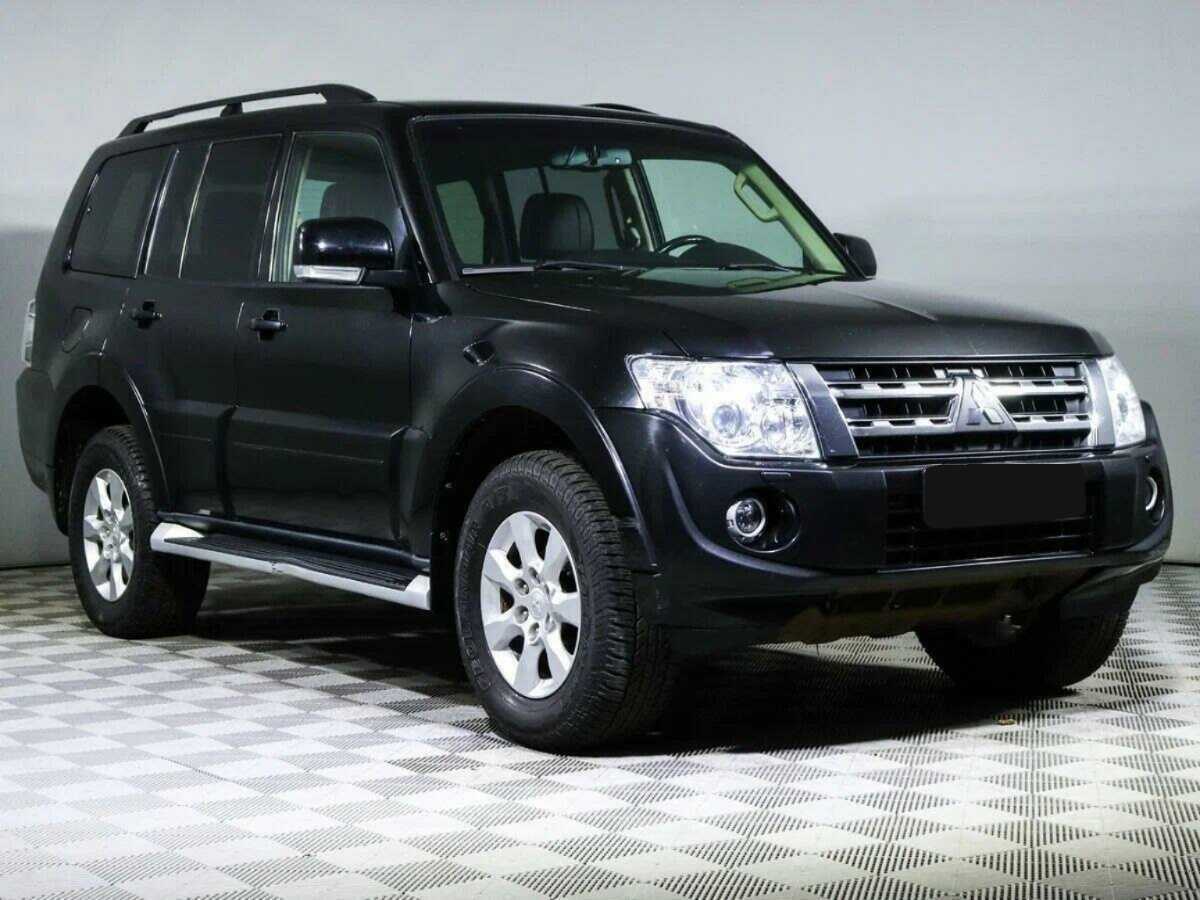Mitsubishi Pajero б/у, 2013, Автоматическая. Фото: #2