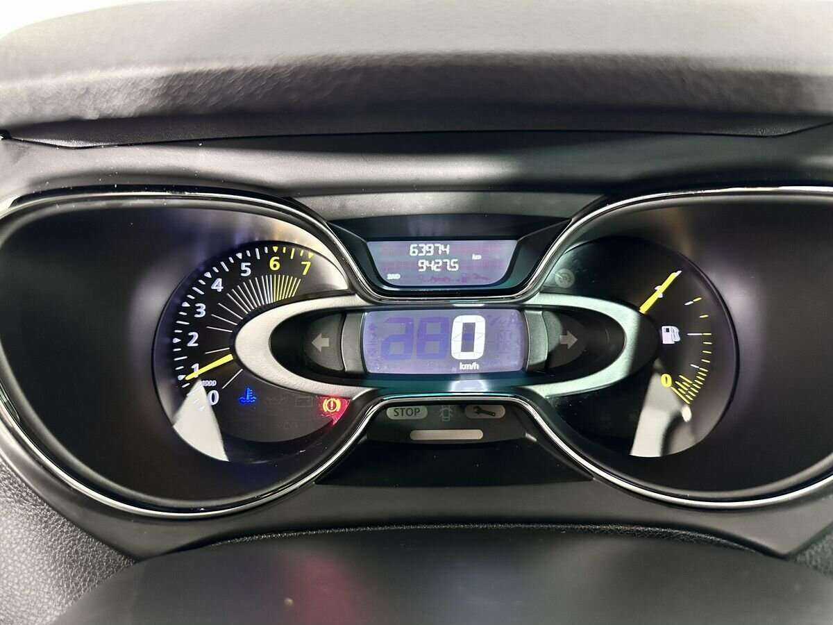 Renault Kaptur б/у, 2016, Механическая. Фото: #11