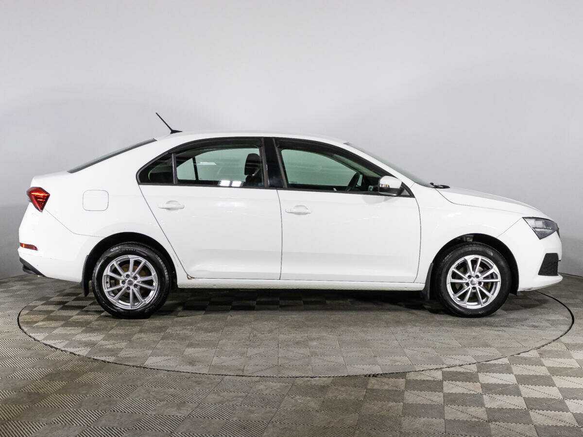 Skoda Rapid б/у, 2021, Механическая. Фото: #3