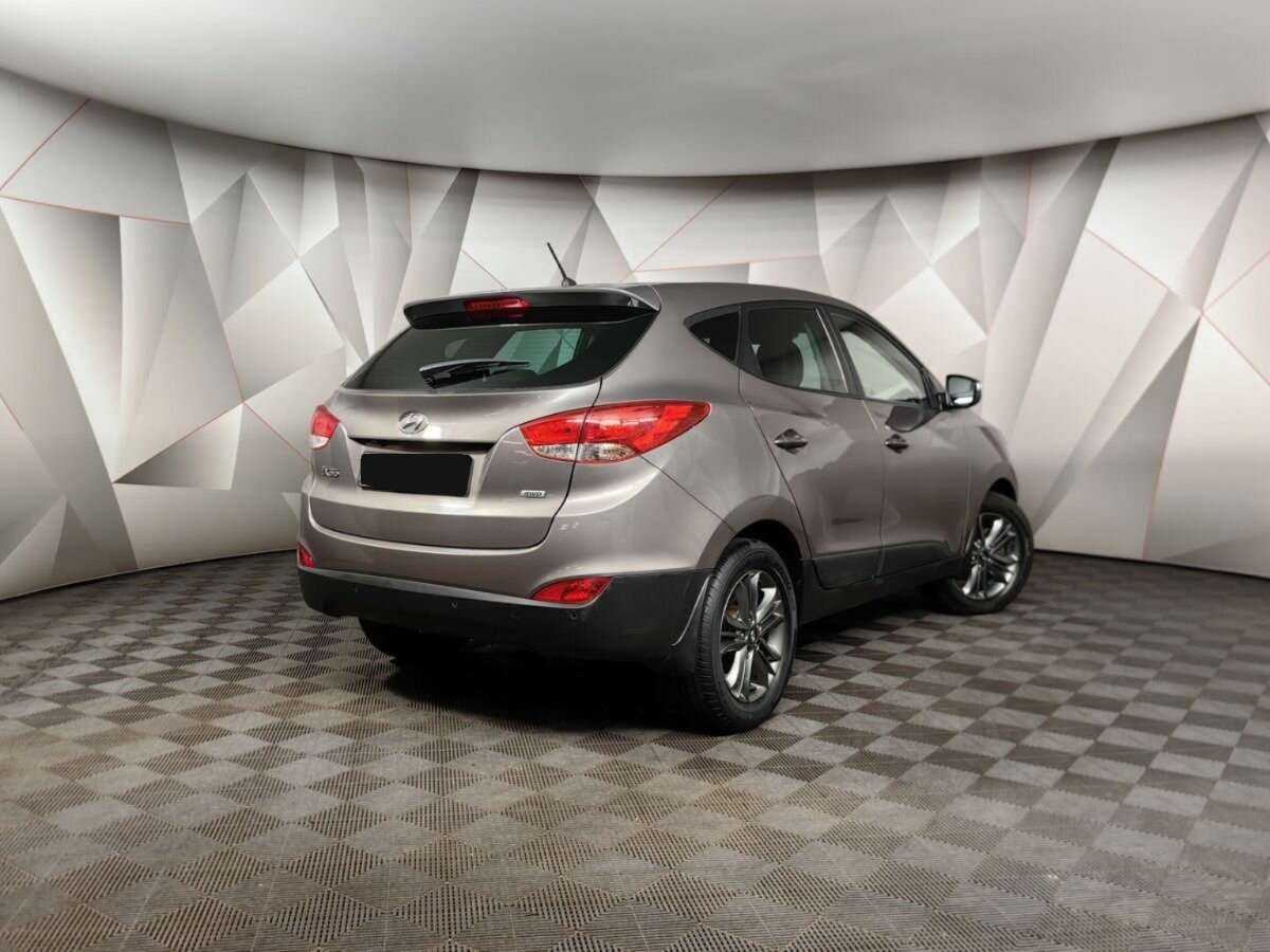 Hyundai ix35 б/у, 2015, Автоматическая. Фото: #1