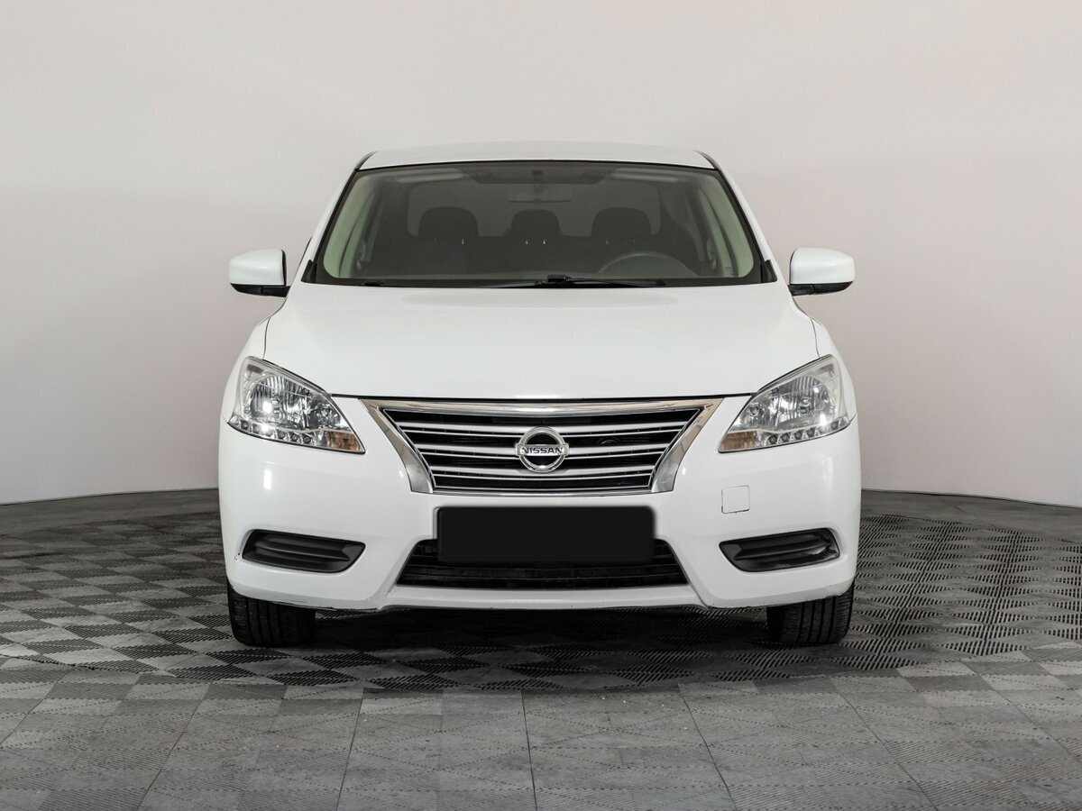 Nissan Sentra б/у, 2015, Механическая. Фото: #1