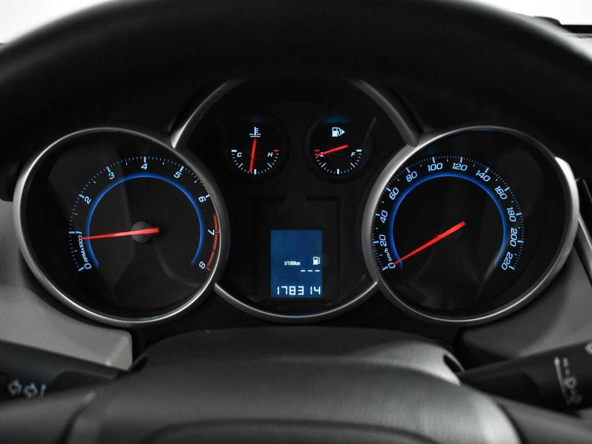 Chevrolet Cruze б/у, 2014, Механическая. Фото: #17