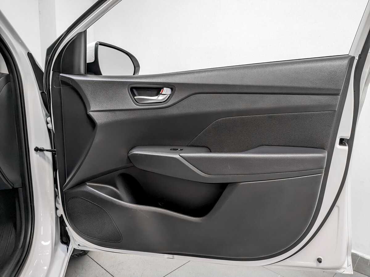 Hyundai Solaris б/у, 2021, Автоматическая. Фото: #23