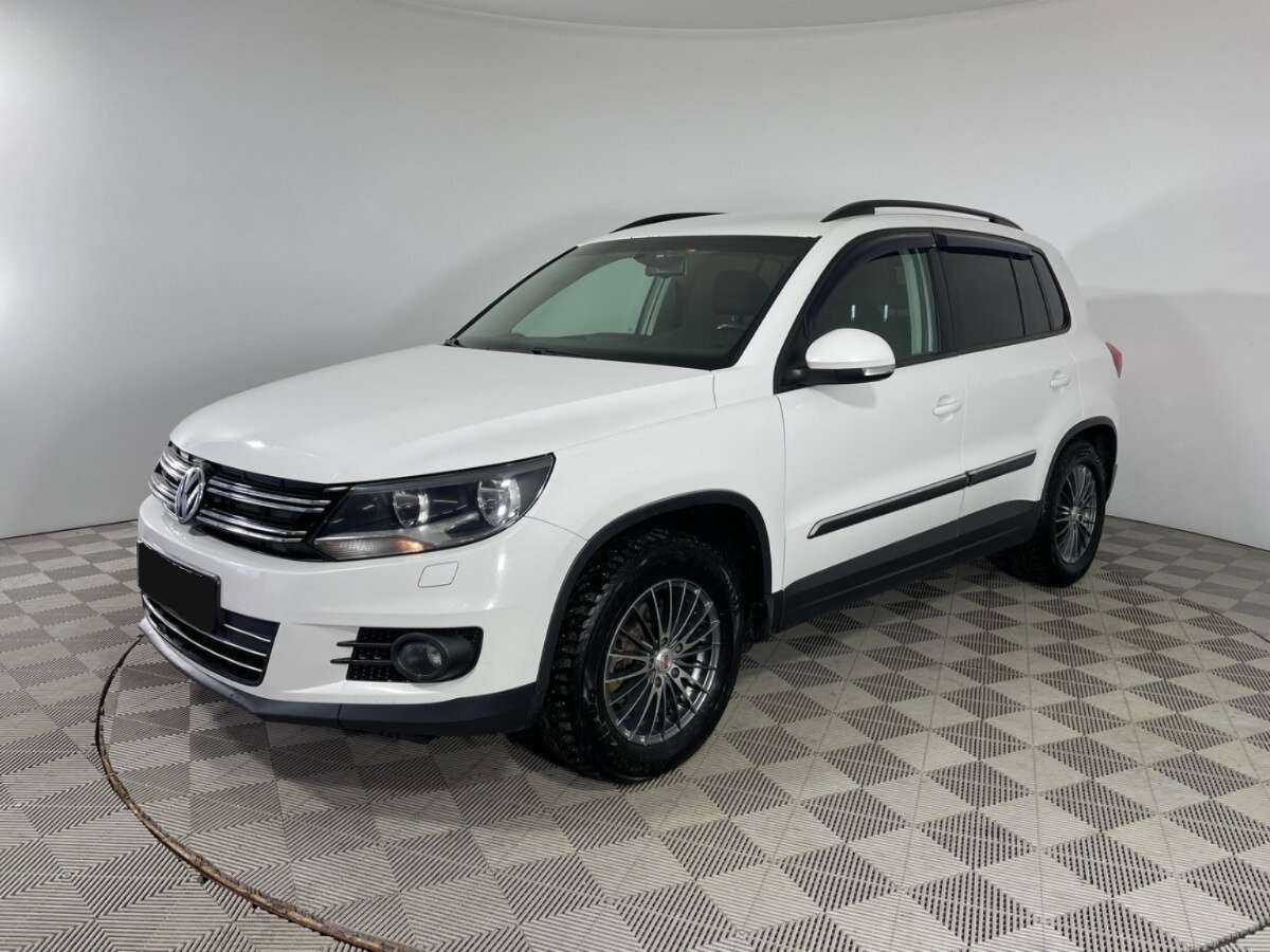Volkswagen Tiguan б/у, 2013, Роботизированная. Посмотреть фото