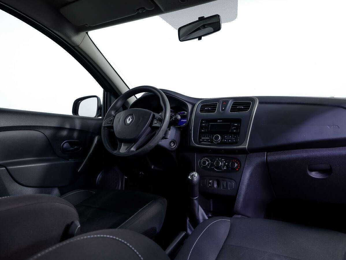 Renault Sandero б/у, 2018, Механическая. Фото: #8