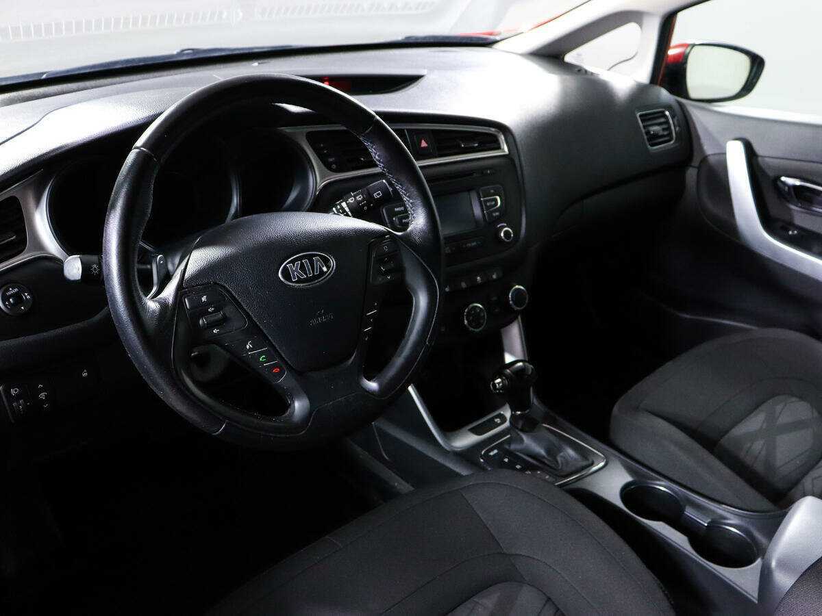 Kia Ceed б/у, 2016, Автоматическая. Фото: #13