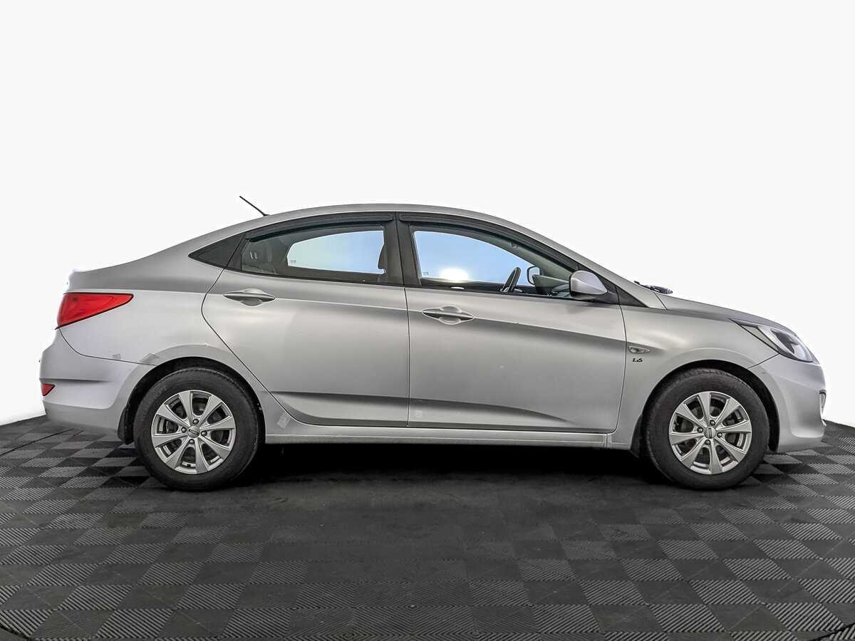 Hyundai Solaris б/у, 2012, Автоматическая. Фото: #3
