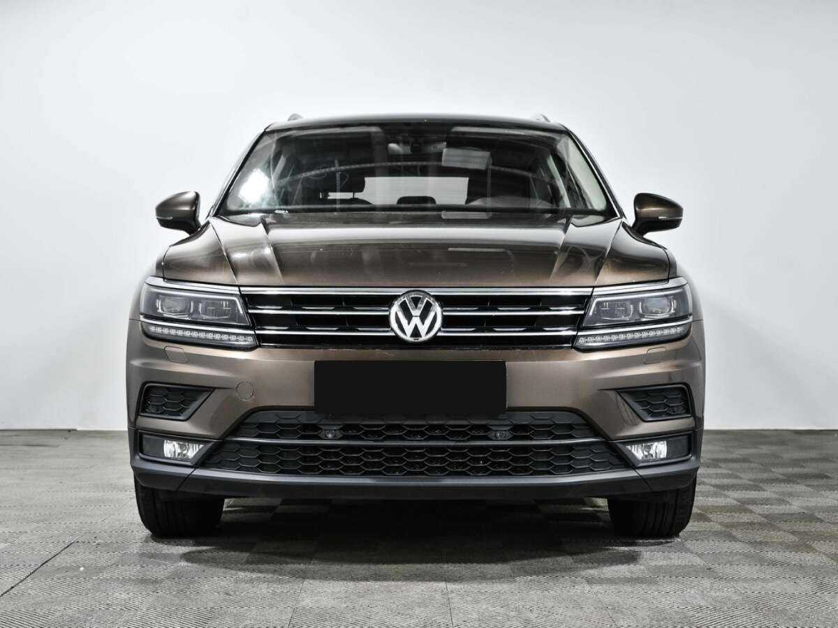 Volkswagen Tiguan б/у, 2018, Роботизированная. Фото: #1