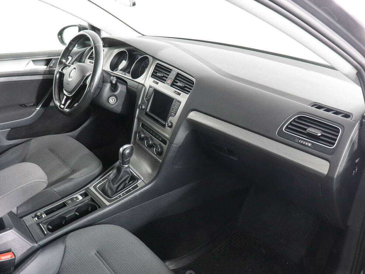 Volkswagen Golf б/у, 2016, Автоматическая. Фото: #9