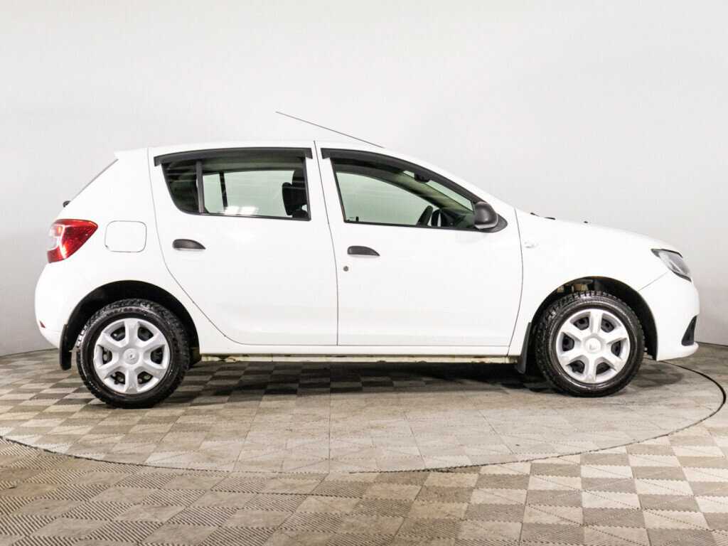 Renault Sandero б/у, 2016, Механическая. Фото: #3