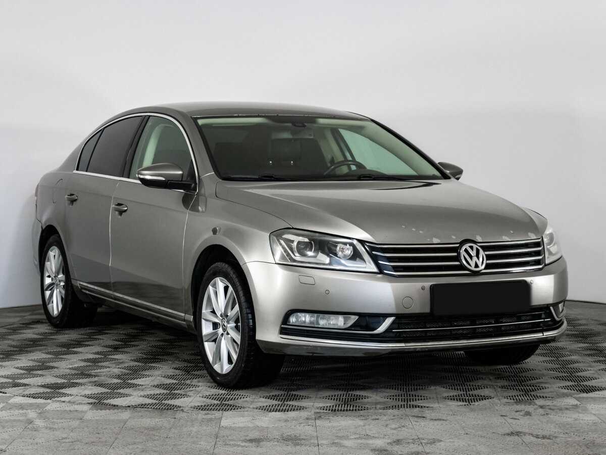 Volkswagen Passat б/у, 2012, Роботизированная. Фото: #2