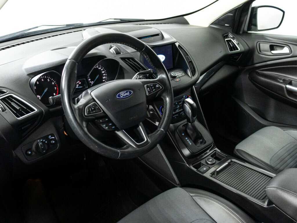 Ford Kuga б/у, 2017, Автоматическая. Фото: #10