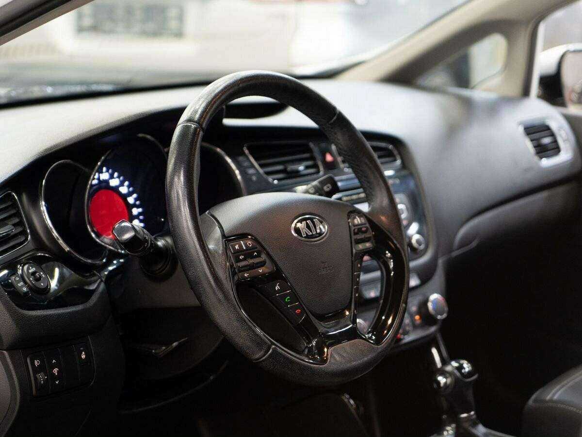 Kia Ceed б/у, 2014, Автоматическая. Фото: #4