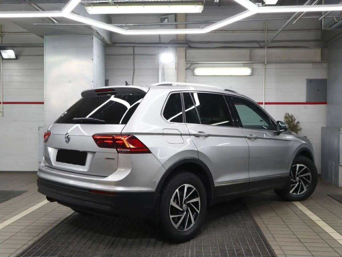 Volkswagen Tiguan б/у, 2018, Роботизированная. Фото: #1