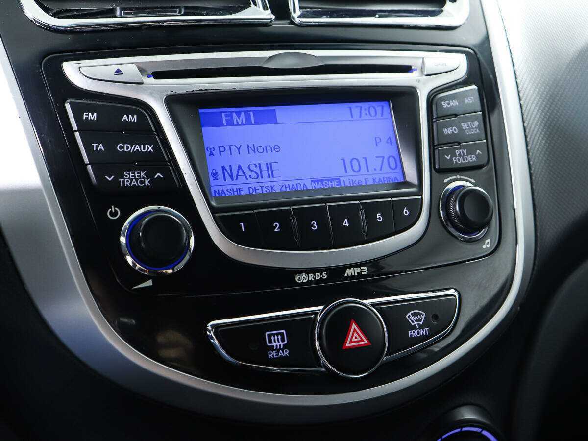 Hyundai Solaris б/у, 2012, Автоматическая. Фото: #16