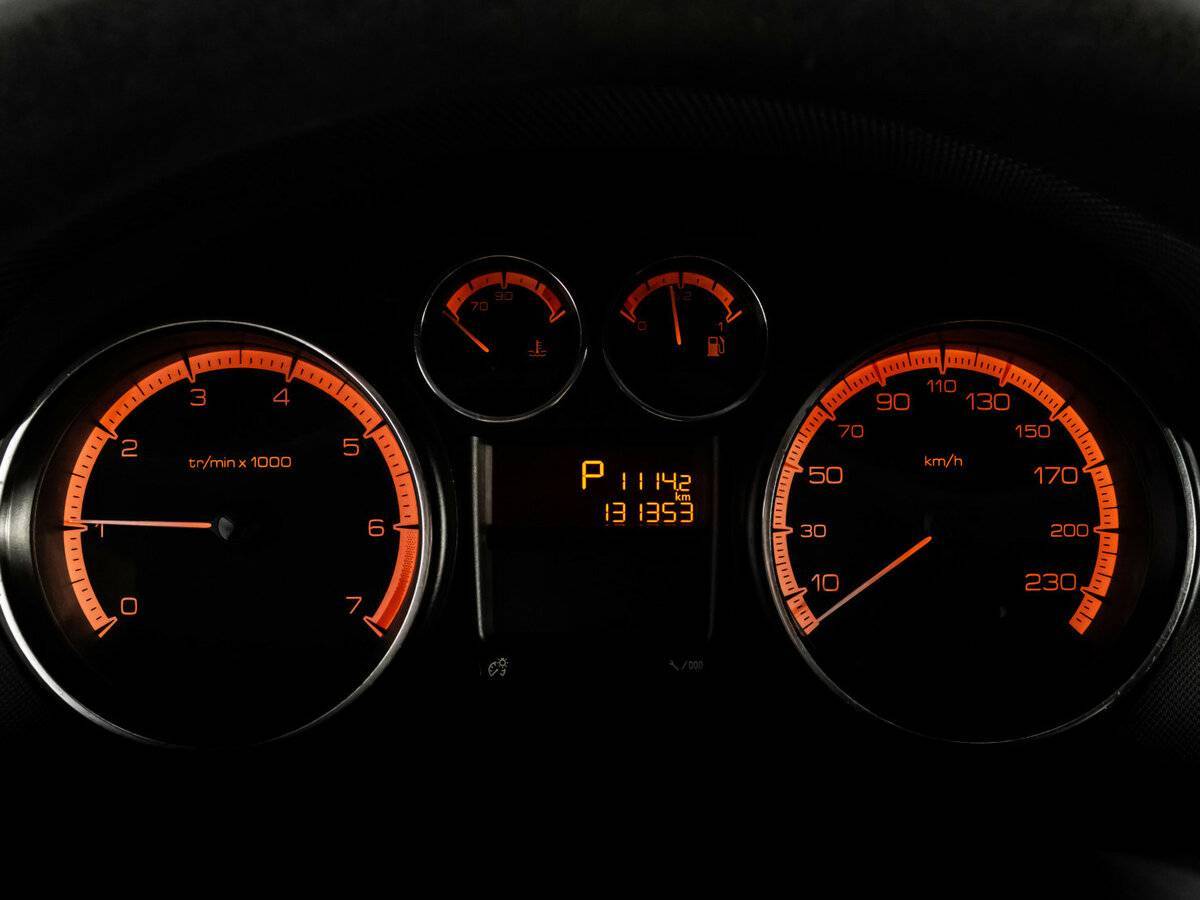 Peugeot 308 б/у, 2012, Автоматическая. Фото: #13
