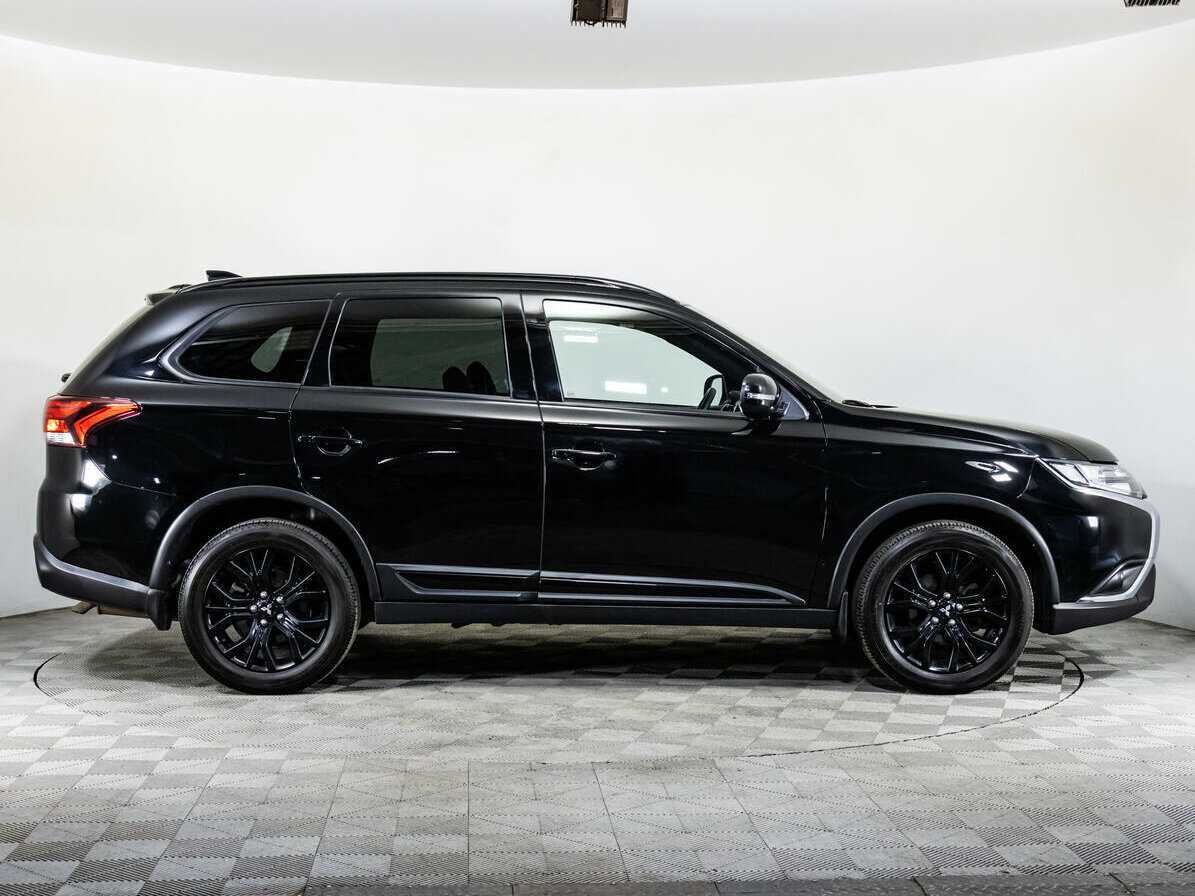 Mitsubishi Outlander б/у, 2021, Вариатор. Фото: #3