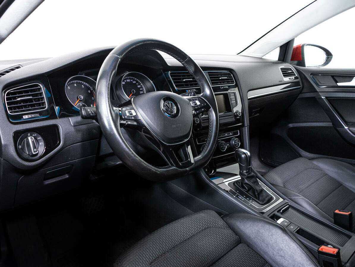 Volkswagen Golf б/у, 2013, Роботизированная. Фото: #10