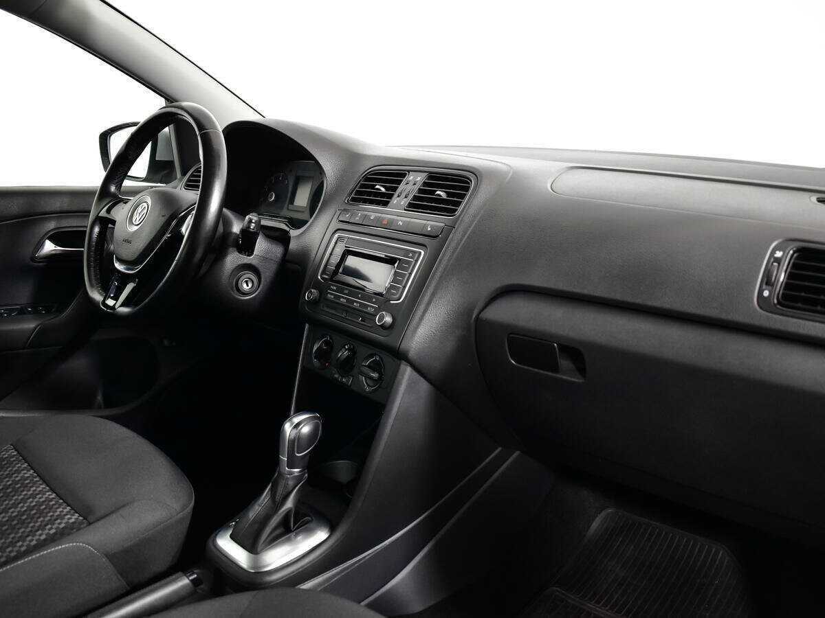 Volkswagen Polo б/у, 2017, Автоматическая. Фото: #8