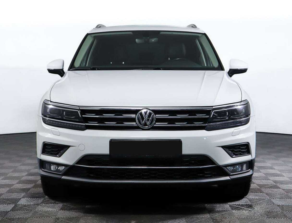 Volkswagen Tiguan б/у, 2018, Роботизированная. Фото: #1