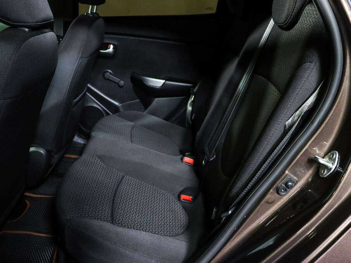 Kia Rio б/у, 2016, Автоматическая. Фото: #7