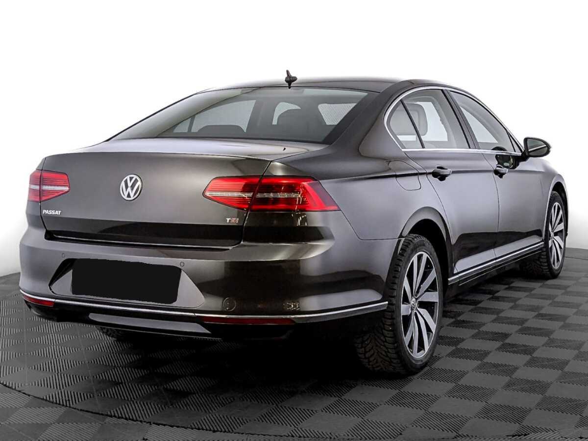 Volkswagen Passat б/у, 2017, Роботизированная. Фото: #4