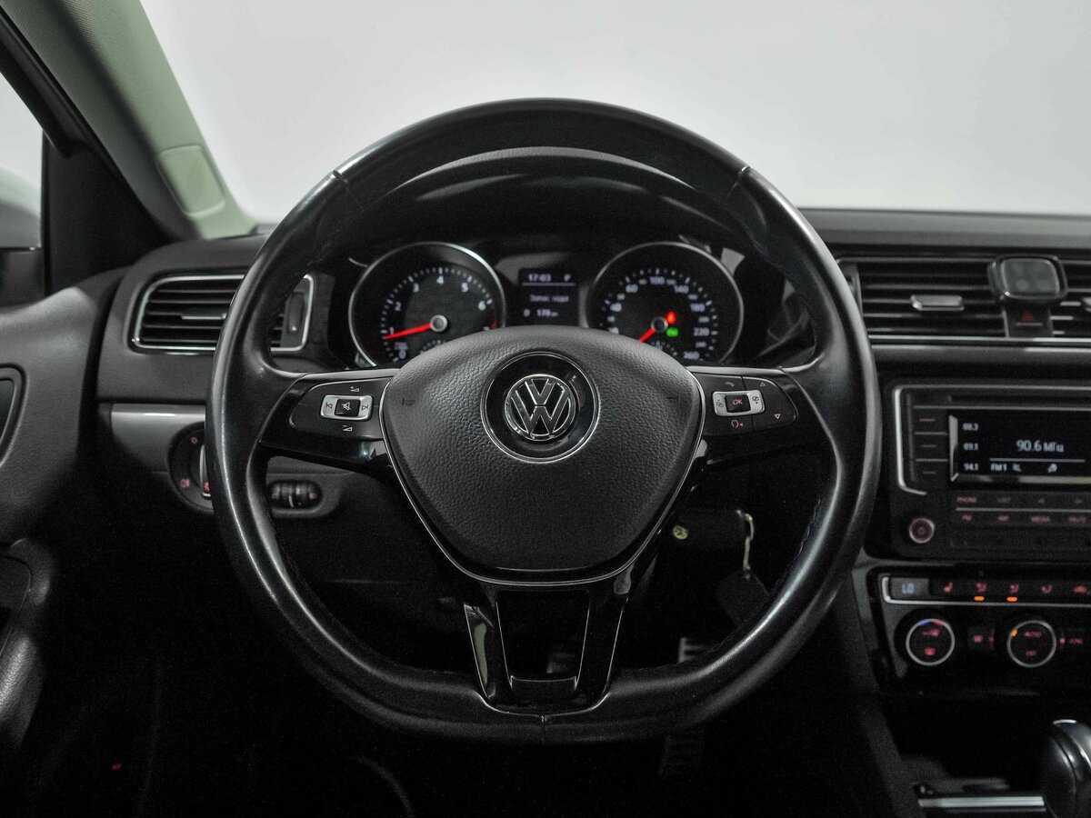 Volkswagen Jetta б/у, 2016, Автоматическая. Фото: #7