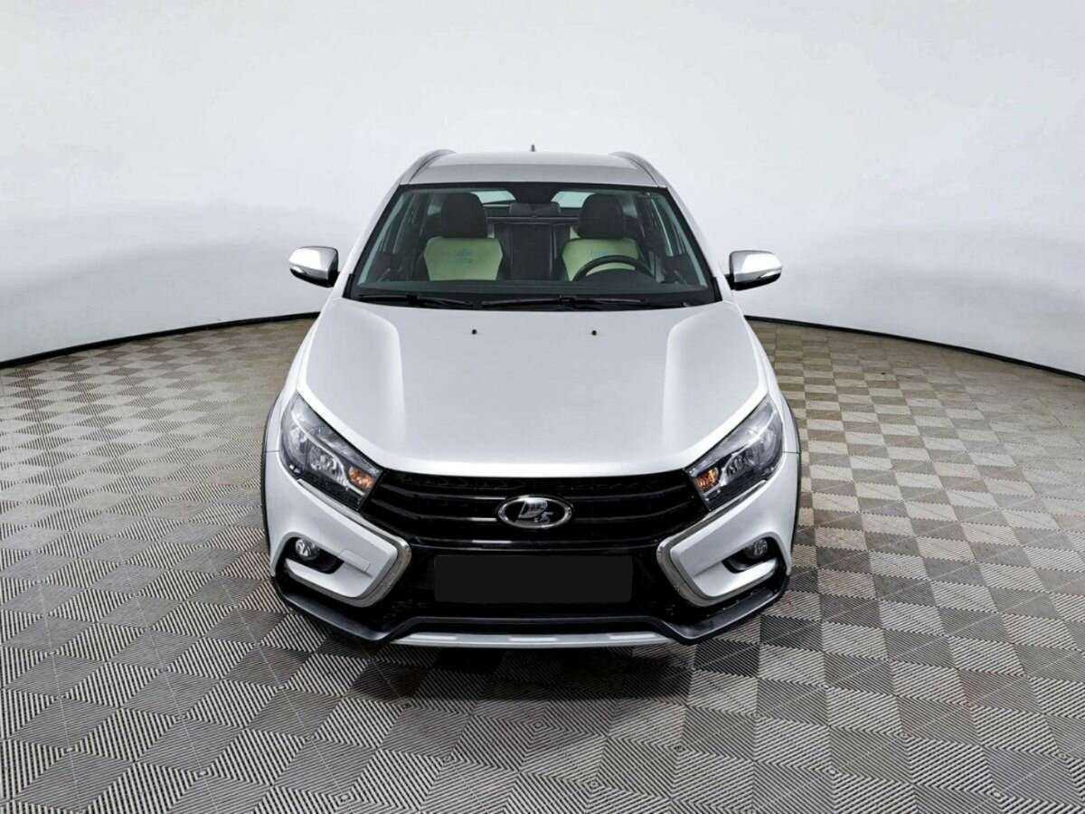Lada (ВАЗ) Vesta б/у, 2020, Механическая. Фото: #1