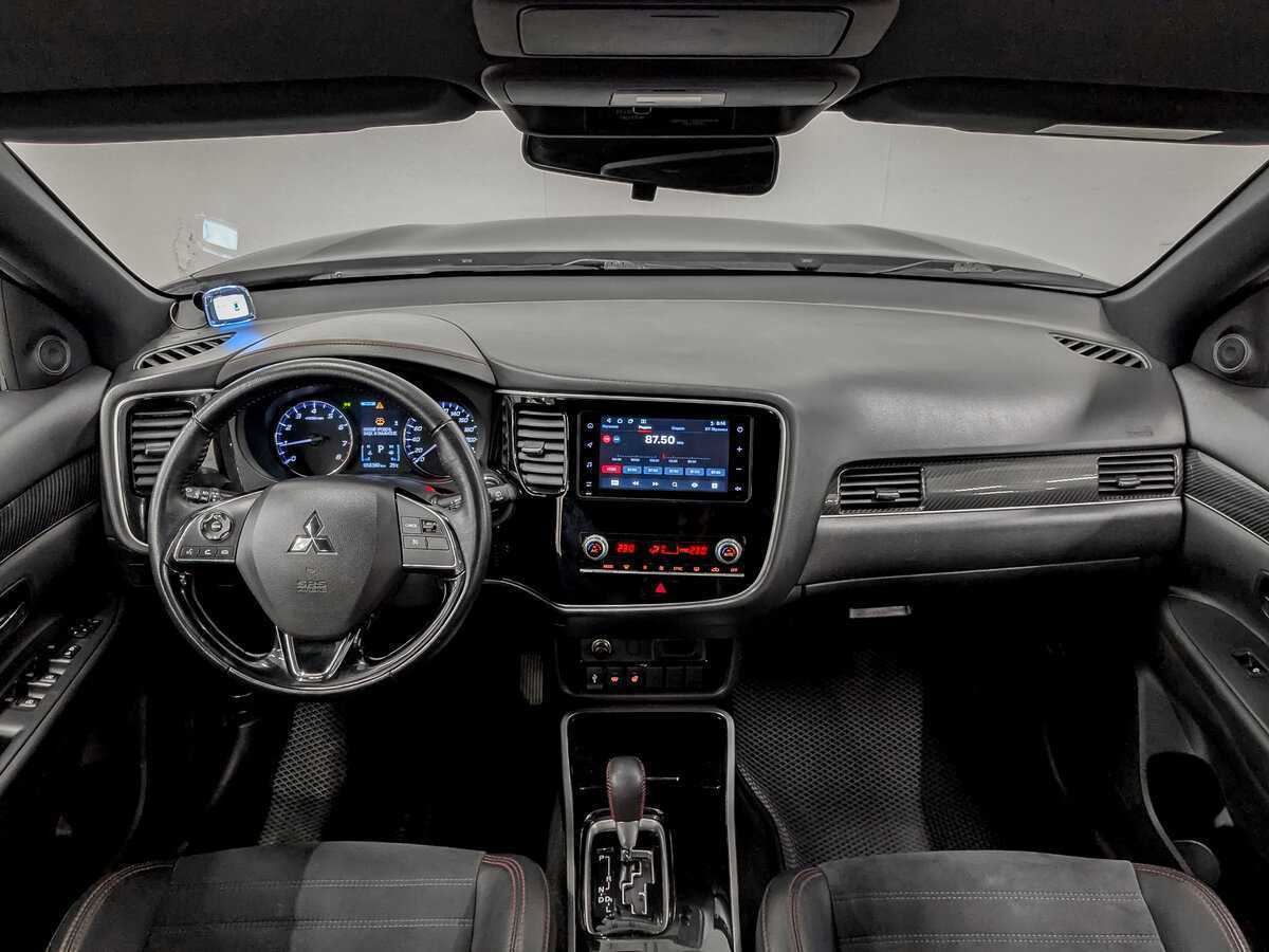 Mitsubishi Outlander б/у, 2021, Вариатор. Фото: #13