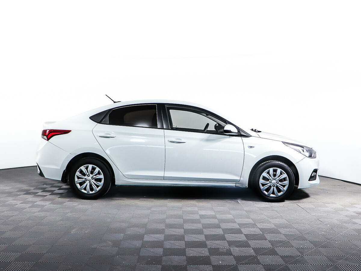 Hyundai Solaris б/у, 2018, Механическая. Фото: #3