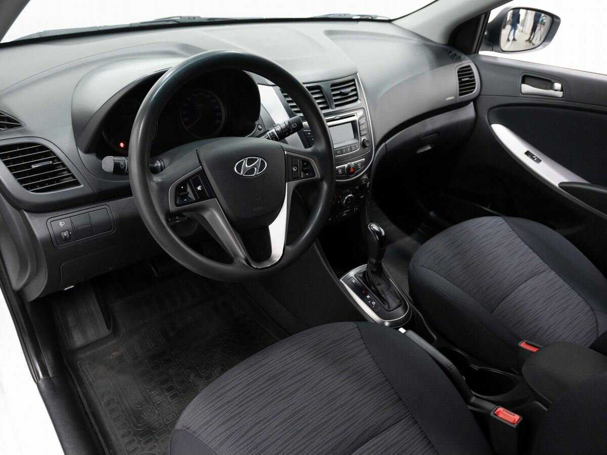Hyundai Solaris б/у, 2015, Автоматическая. Фото: #6