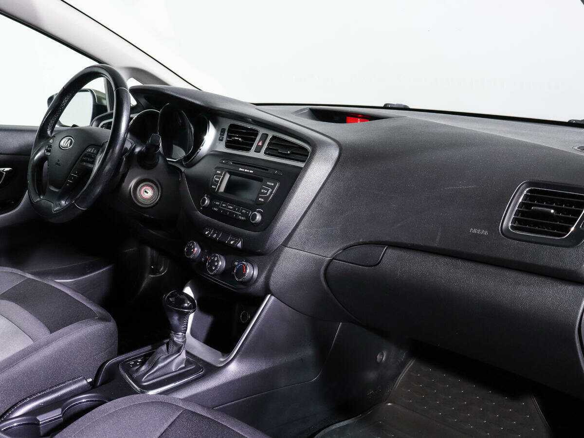 Kia Ceed б/у, 2013, Автоматическая. Фото: #9