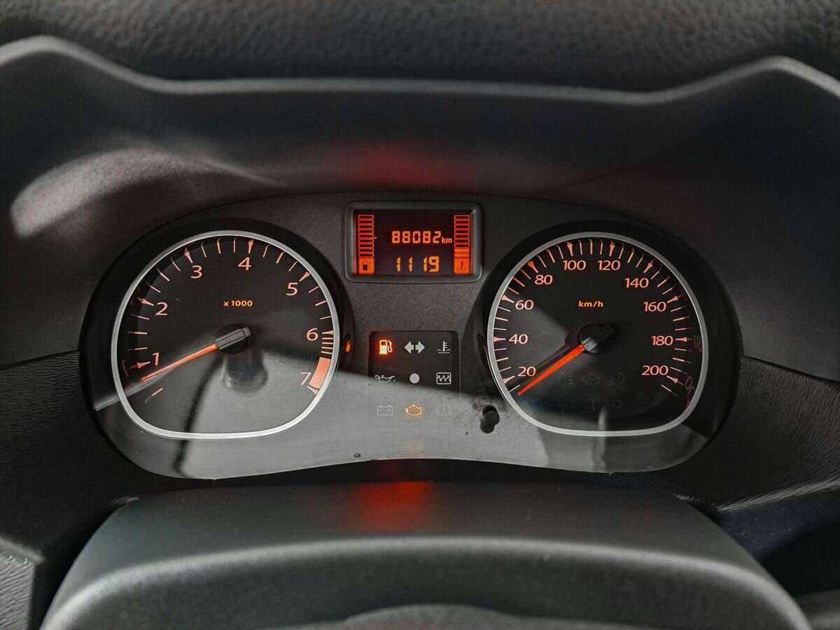 Renault Duster б/у, 2012, Механическая. Фото: #10