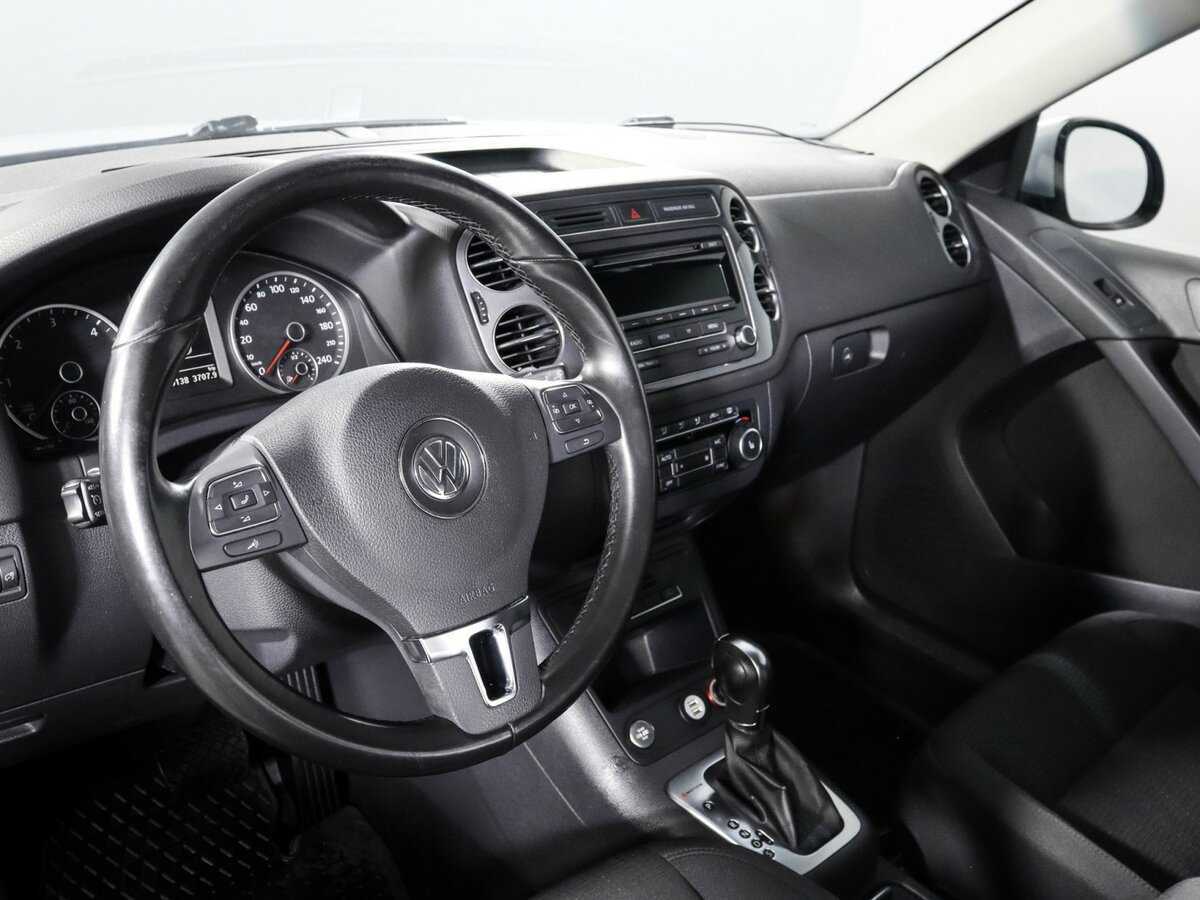 Volkswagen Tiguan б/у, 2012, Автоматическая. Фото: #10