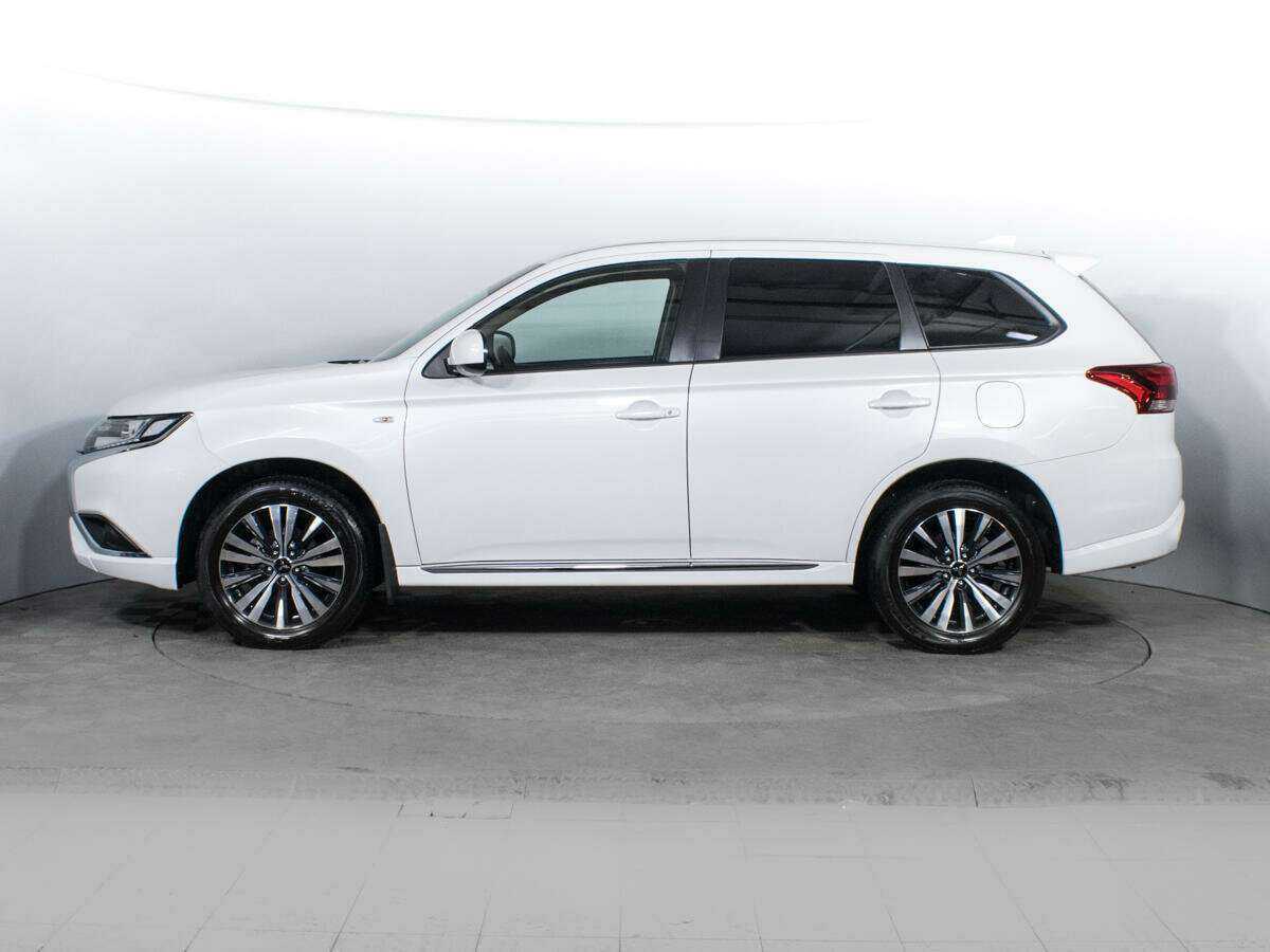 Mitsubishi Outlander б/у, 2022, Вариатор. Фото: #7