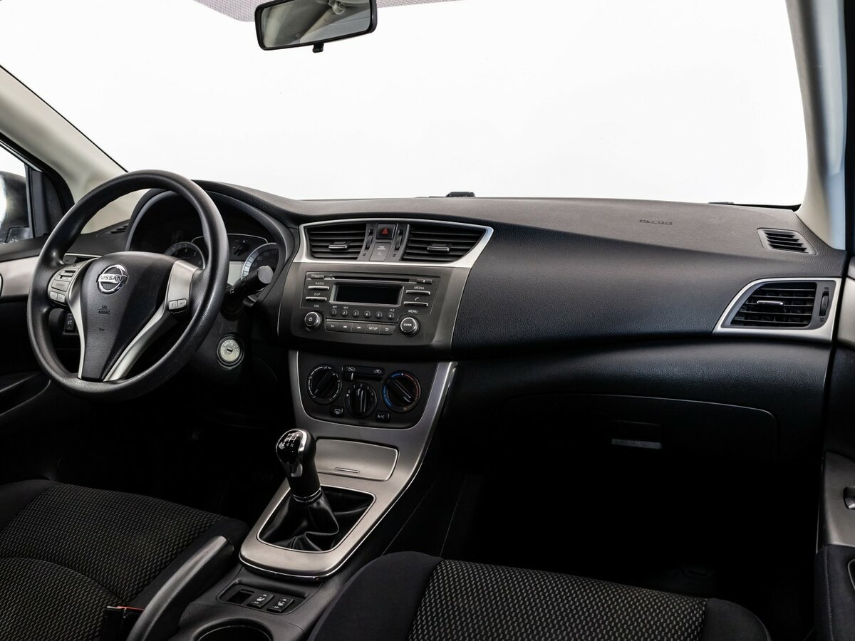 Nissan Sentra б/у, 2015, Механическая. Фото: #6