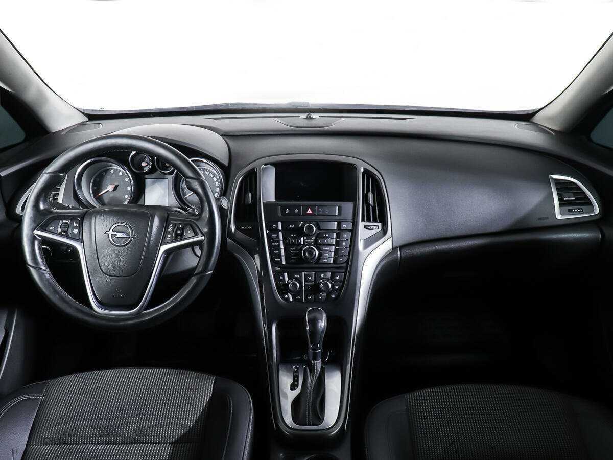 Opel Astra б/у, 2013, Автоматическая. Фото: #9
