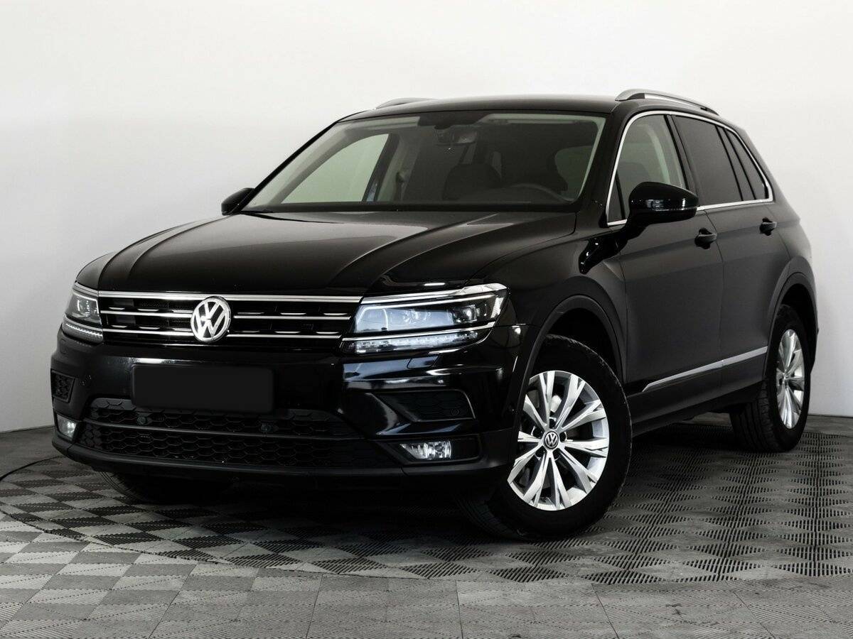 Volkswagen Tiguan б/у, 2017, Роботизированная. Посмотреть фото
