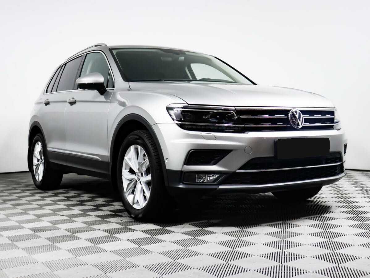 Volkswagen Tiguan б/у, 2017, Роботизированная. Фото: #2